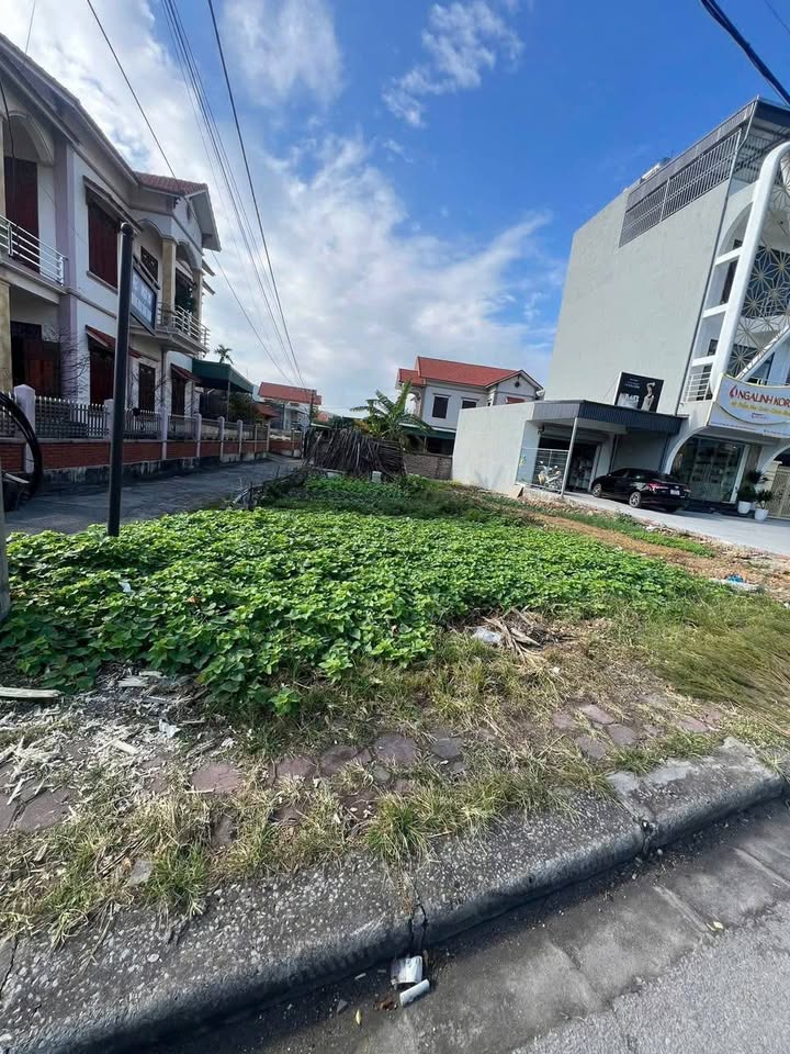 Đất mặt đường QL18A, Đông Mai 115m² giá 2.8 tỷ - Đầu tư sinh lời ngay!