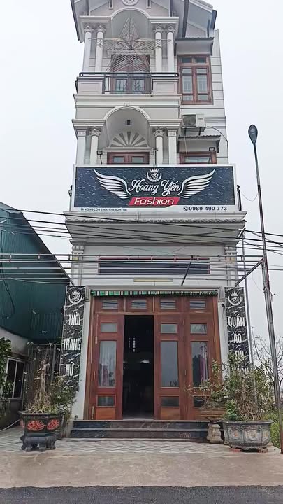 Nhà cho thuê 3 tầng tại Khối 3, đường vành đai ven biển - Cơ hội kinh doanh tuyệt vời!