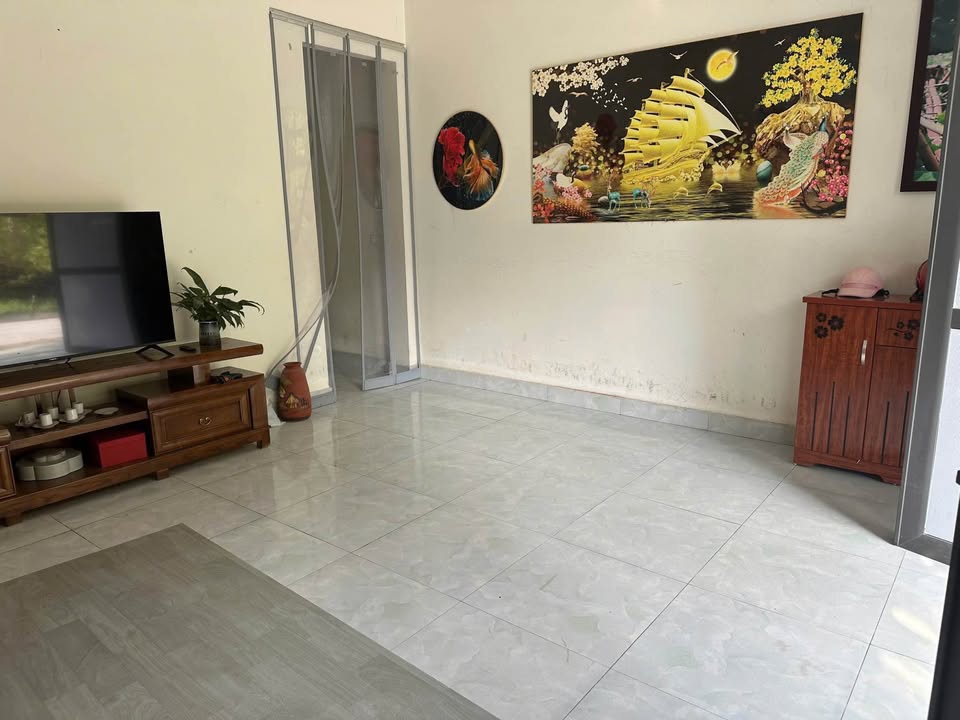 Nhà bán tại Vũ Trọng Phụng, Duyên Hải 90m² giá 2.099 tỷ - Thoáng mát, gần chợ và trường học!