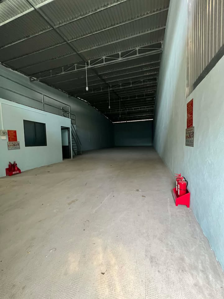 Cho thuê kho Phú Tân 300m² giá 20 triệu - Vị trí đắc địa gần KCN