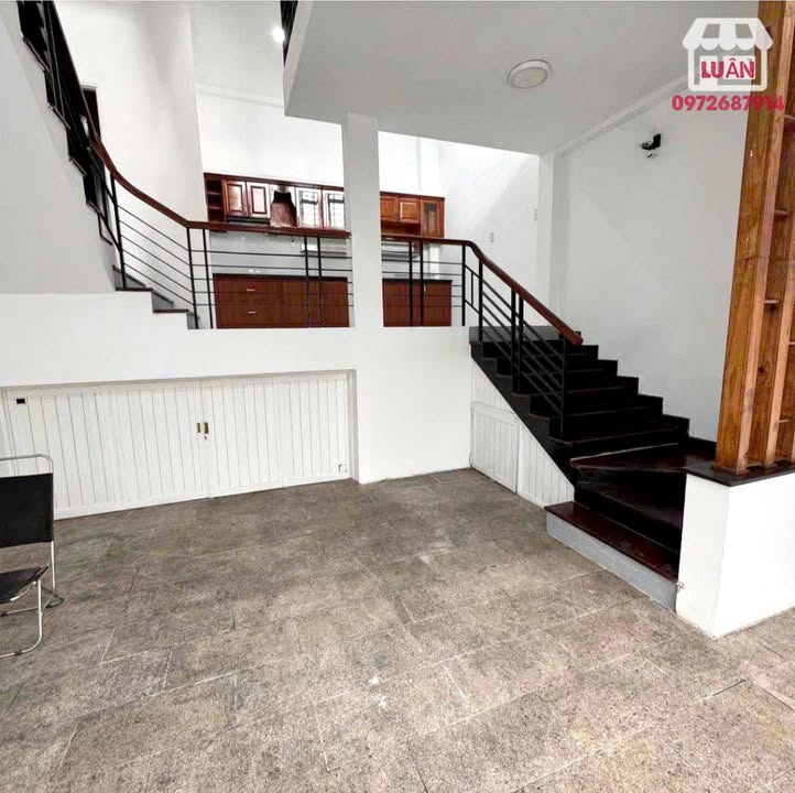 Nhà cho thuê tại Hoa Sứ, Phú Nhuận 60m² giá 32 triệu - Thích hợp cho kinh doanh!