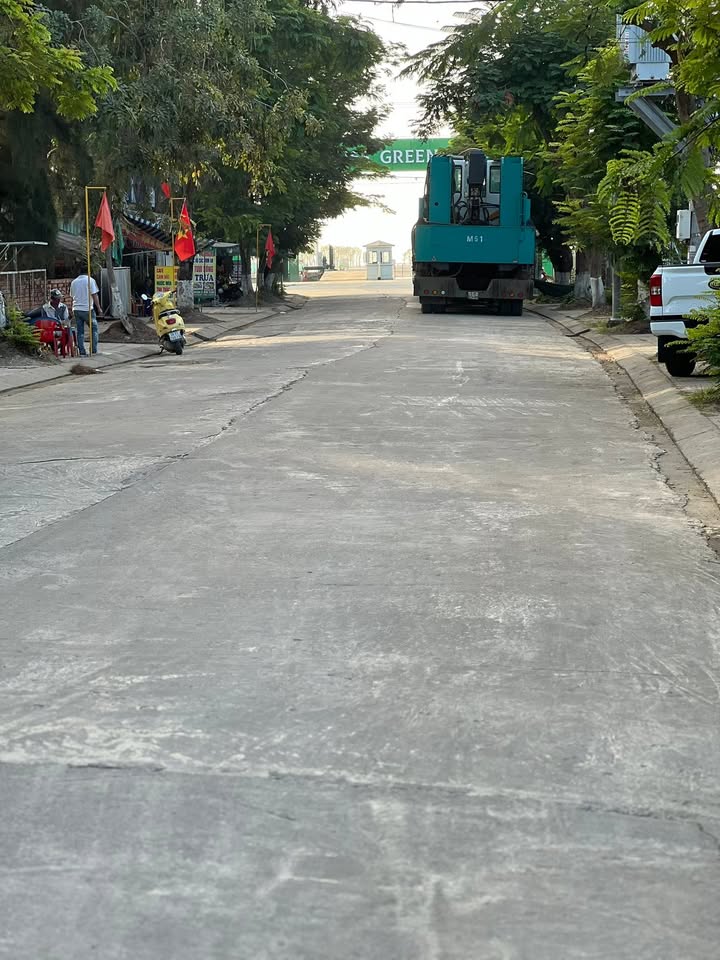 Cho thuê kho xưởng mặt tiền Tắc Suất 1200m² - Vị trí đắc địa ngay cổng B Vingroup!