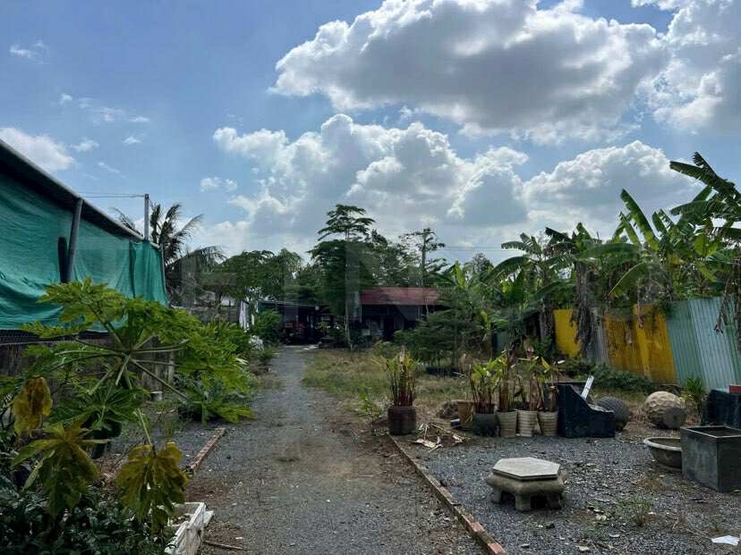 Cho thuê mặt bằng sân vườn 1.400m² mặt tiền Võ Văn Kiệt - Đầu tư sinh lời ngay!