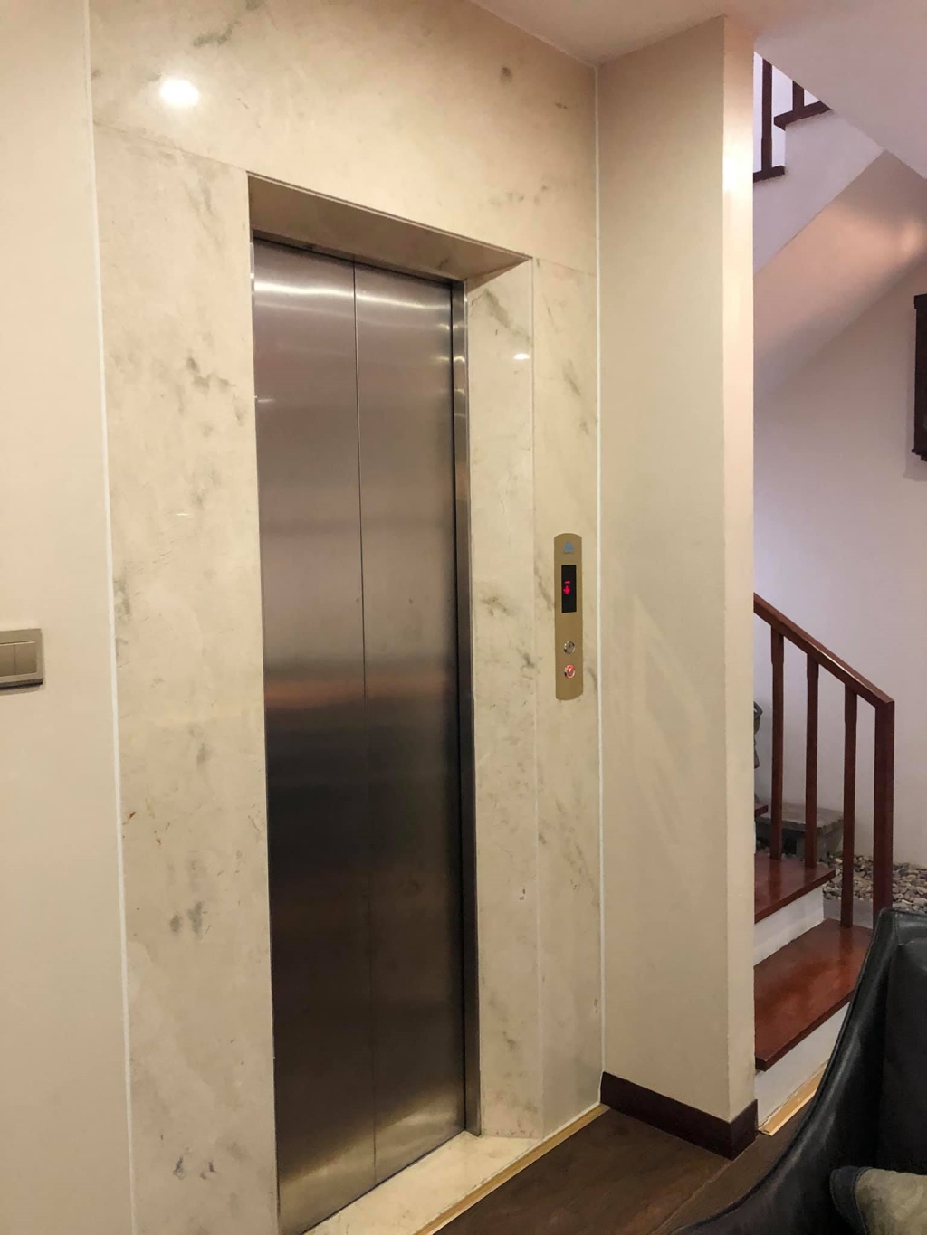 Nhà mặt phố Kim Mã Thượng, Ba Đình 160m² giá 73 tỷ - Vị trí đắc địa, thang máy