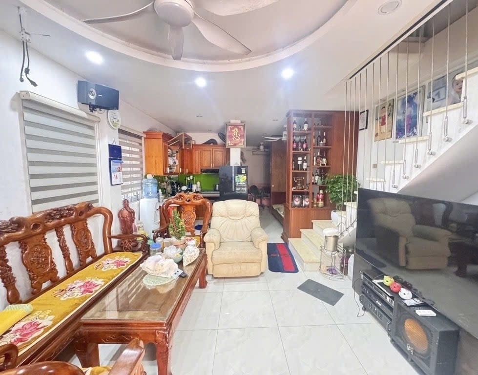 Nhà 2 tầng Việt Hùng 52m² giá 3.9 tỷ - Chính chủ bán gấp!