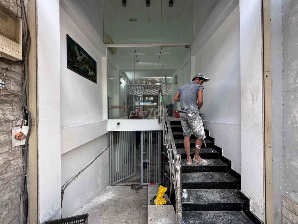 Cho thuê mặt bằng kinh doanh 30m² đường Đồng Nai, Quận 10 - Phù hợp làm nail, spa ngay!