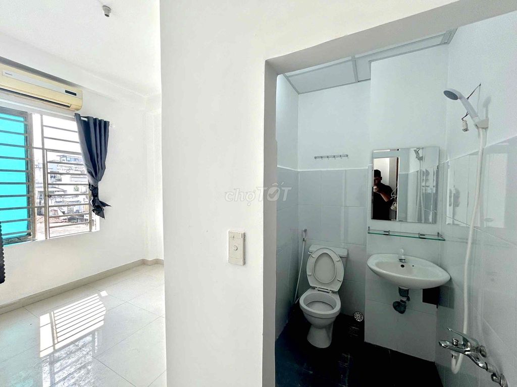 Trọ Giá Rẻ Đường Đồng Nai 15m² - Máy Lạnh, Full New Gần ĐH Bách Khoa!