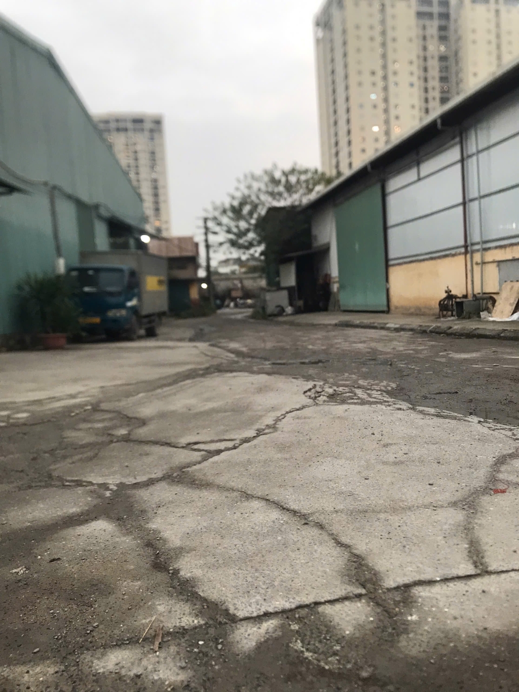 Kho cho thuê 225m² tại Tây Mỗ - Xe container vào tận cửa