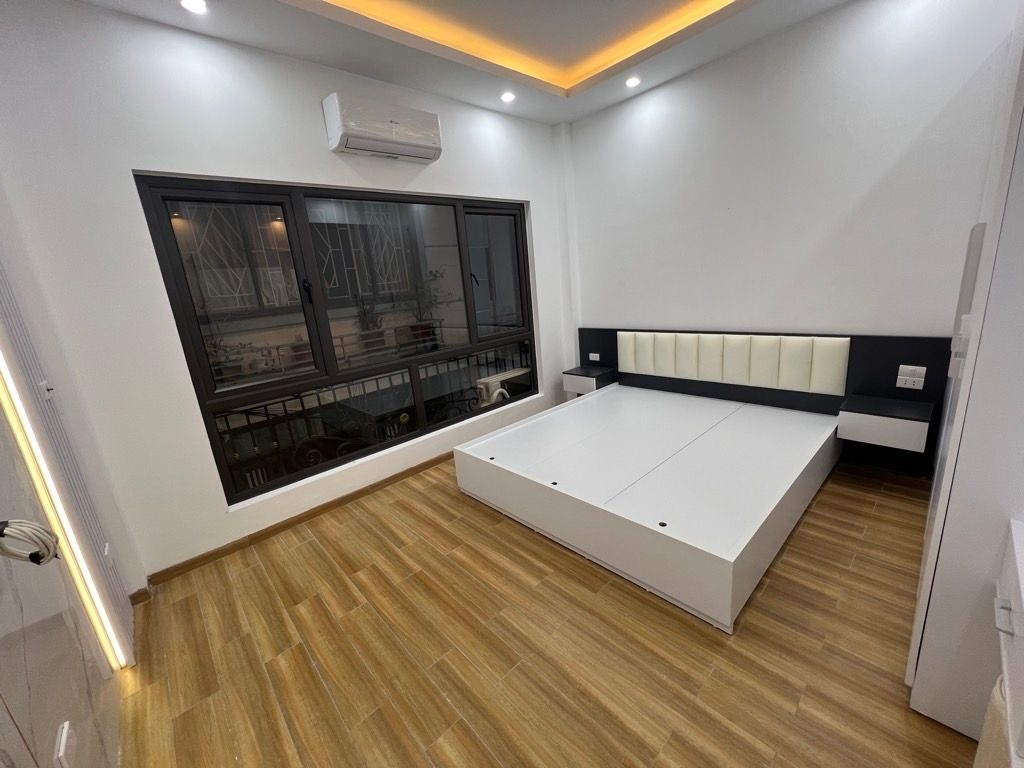 Bán nhà riêng Đại Mỗ, Nam Từ Liêm 35m² giá 11.98 tỷ - Ô tô đỗ trong nhà, sẵn sàng ở ngay!