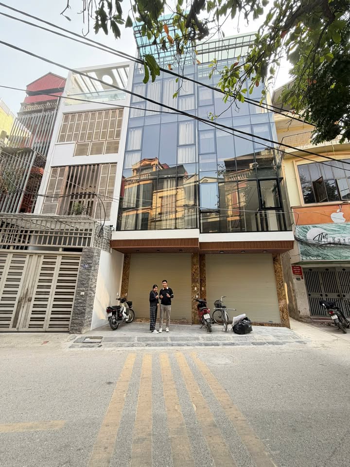 Nhà mặt phố Giải Phóng, Quận Hoàng Mai, 55m² giá 20 tỷ - Kinh doanh sầm uất ngay