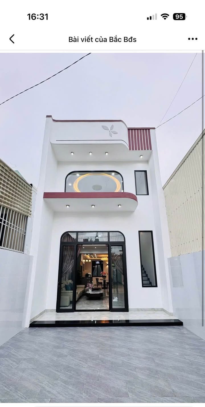 Nhà riêng hẻm 90 Trường Chinh, Pleiku 115m² giá 2.6 tỷ - Sổ hồng chính chủ, tiện ích xung quanh phong phú!