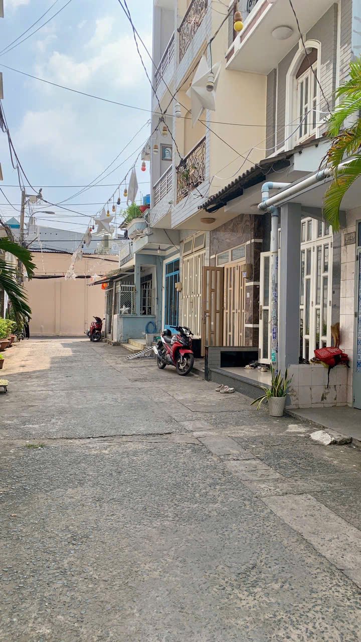 Nhà 2 mặt hẻm xe hơi thông Lê Đức Thọ 67m² giá 6.2 tỷ - Sổ hồng vuông vắn