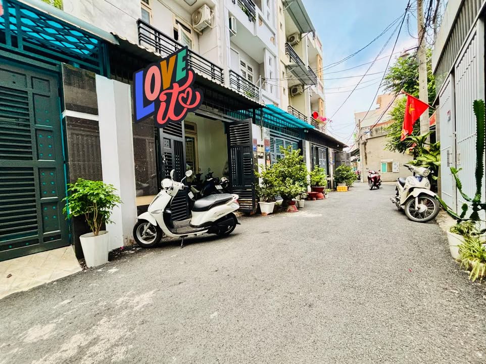 Nhà phố Gò Vấp 52m² giá 6.5 tỷ - Full nội thất, sẵn sàng ở ngay!