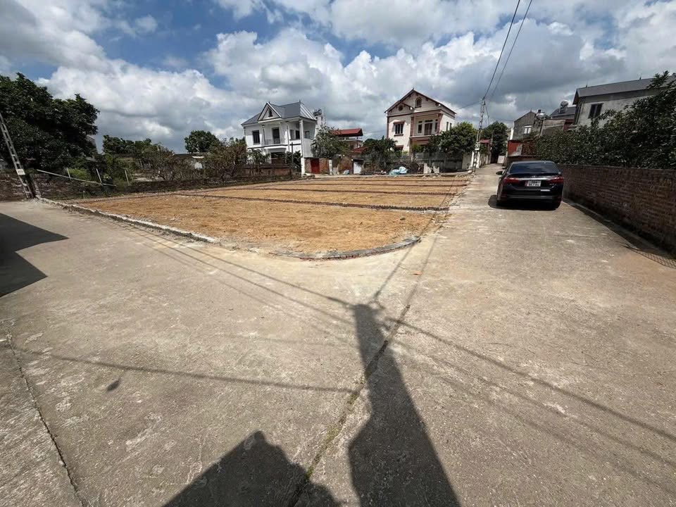 Đất nền góc 2 mặt tiền Xã Sơn Thịnh 100m² giá 1 tỷ - Cơ hội đầu tư hấp dẫn!