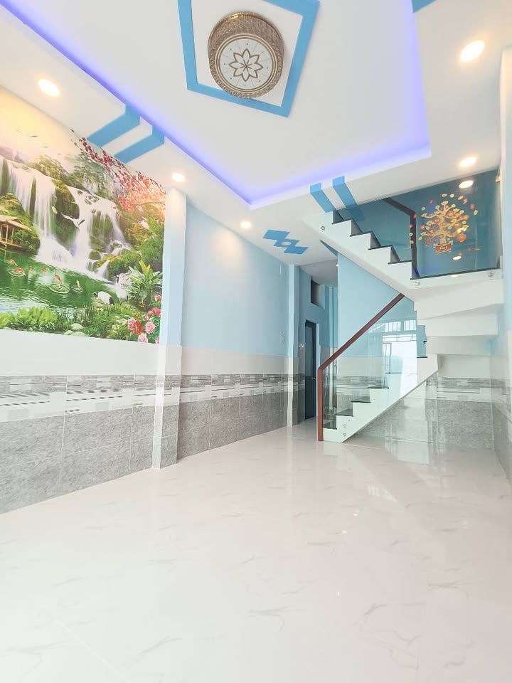 Nhà 2 Mặt Hẻm Bà Điểm 29m² giá 2.65 tỷ - Vị trí thuận lợi gần chợ Bắp!