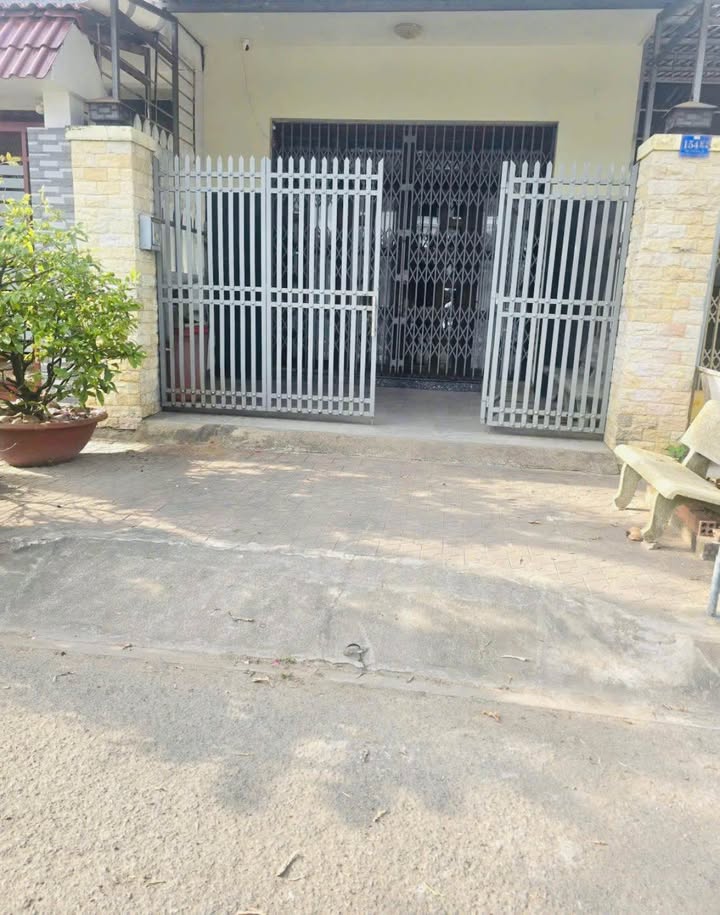 Nhà Lộc Phát, KDC Sao Mai, Vĩnh Long 100m² giá 2.75 tỷ - Đón gió mát, vượng tài lộc!