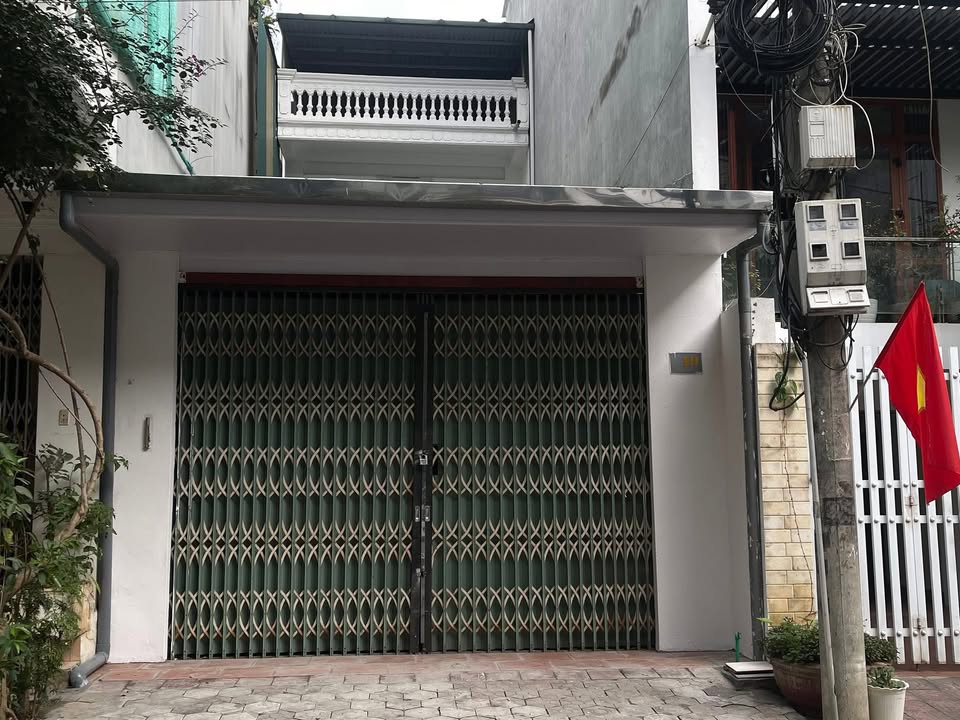 Nhà cho thuê tại phố Trần Quốc Toản, Phường Lào Cai - Nhà mới, sạch đẹp, chỉ việc dọn vào!