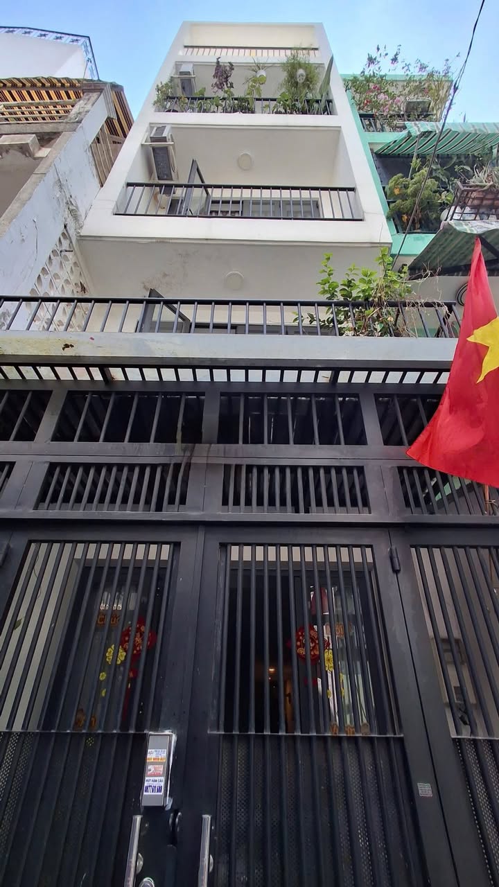 Nhà 5 Tầng Đường Trần Khánh Dư, Quận 1, Diện Tích 46m², Dòng Tiền 42 triệu/tháng - Cơ Hội Đầu Tư Sinh Lợi Cao!