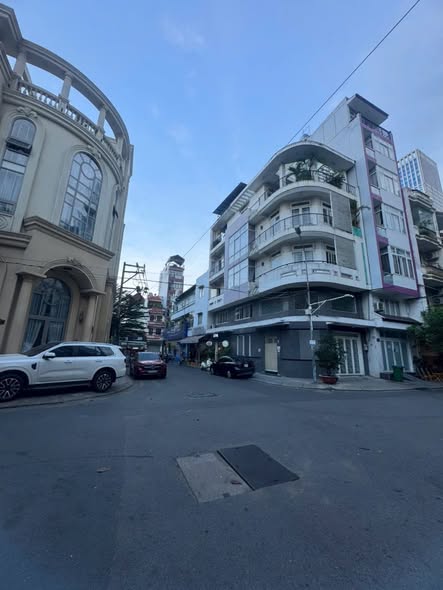 Front House D1 Bình Thạnh 67m² giá 16.5 tỷ - Vị trí cực hiếm, đầu tư sinh lời!