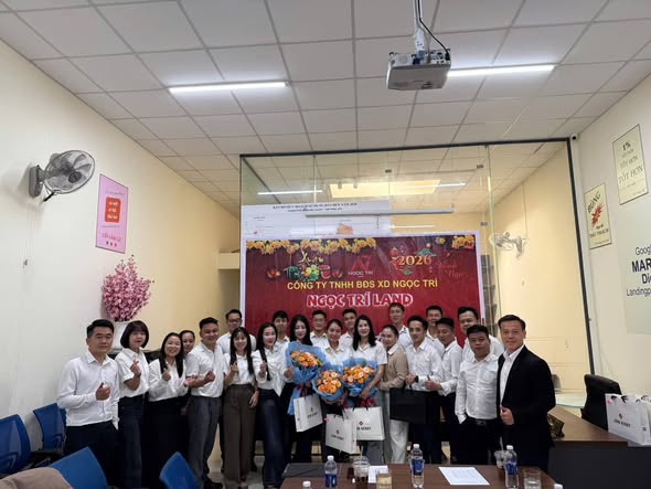 Đất nền mặt tiền KA1 - Eatú Chân Dài 235m² giá 2.45 tỷ - Cơ hội đầu tư tuyệt vời!