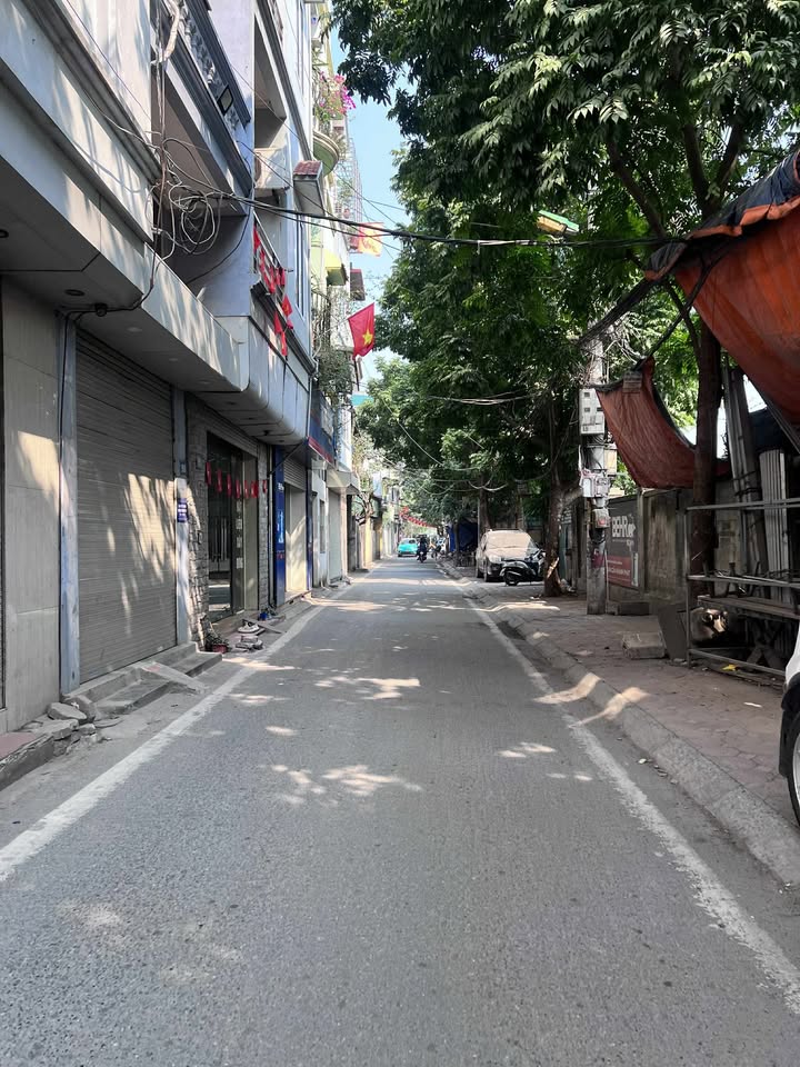 Nhà riêng Lĩnh Nam, Hoàng Mai 40m² giá 6 tỷ - Sẵn sàng vào ở ngay!