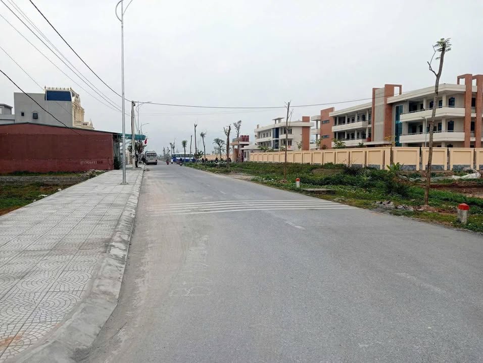 Đất nền Kim Bảng Hà Nam 180m² giá 2x triệu - Gần trường và chợ!