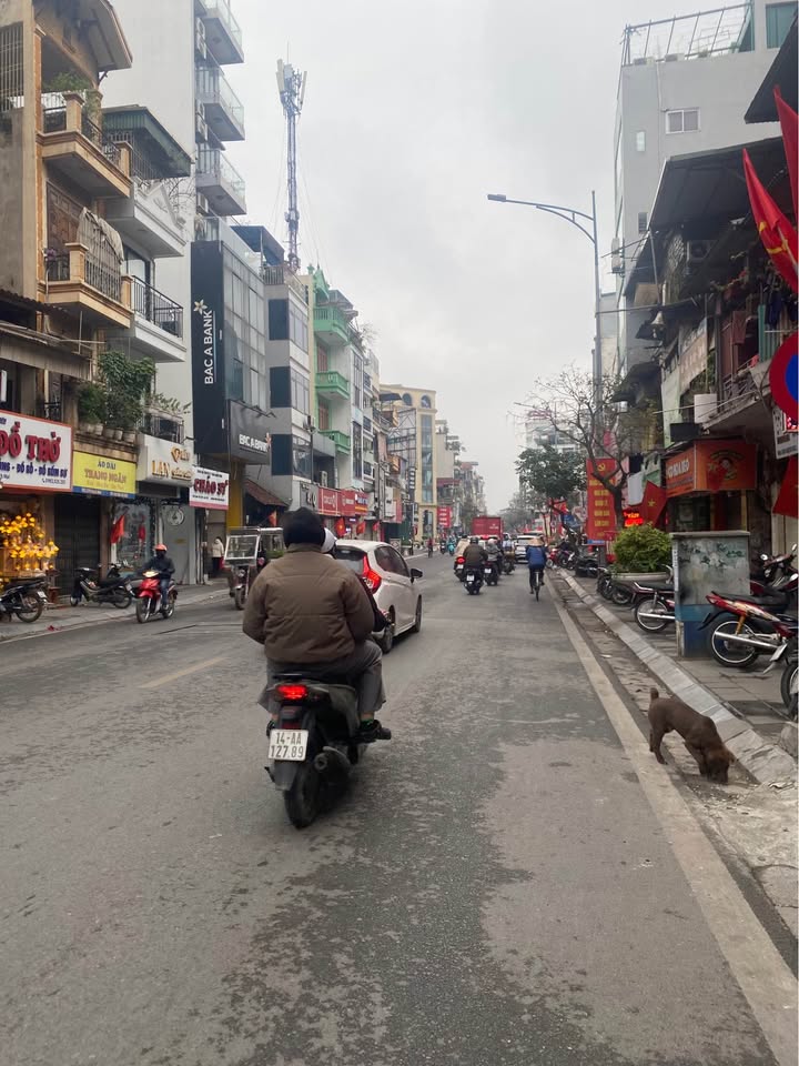 Nhà phố Bạch Mai - Lê Thanh Nghị 27m² giá 5 tỷ - Xây mới hiện đại!