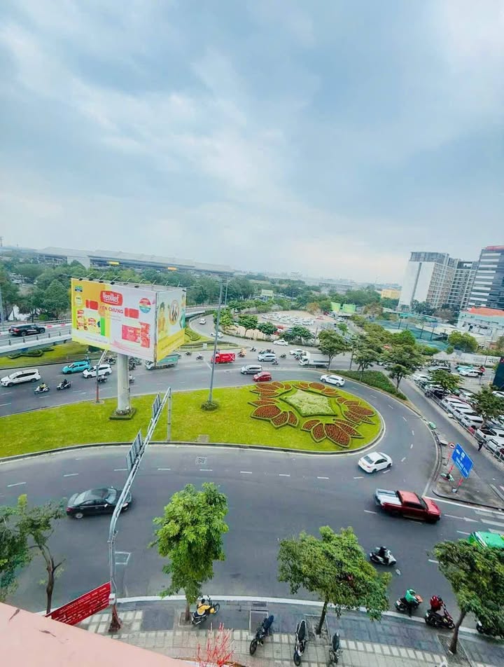 FrontHouse 2 Mặt Tiền Bạch Đằng, Phường 3, Quận Tân Bình 110m² giá 26,6 tỷ - Cơ hội đầu tư hấp dẫn!