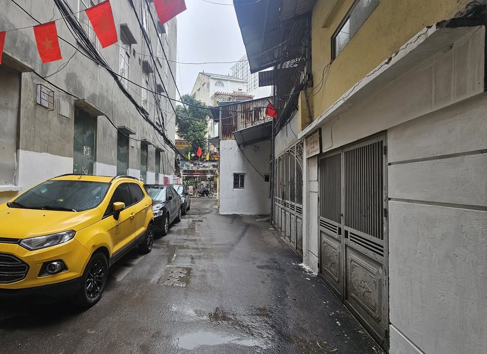 Nhà 4 tầng ngõ ô tô tránh Nguyễn Trãi 62m² giá 19 tỷ - Bán gấp chính chủ!