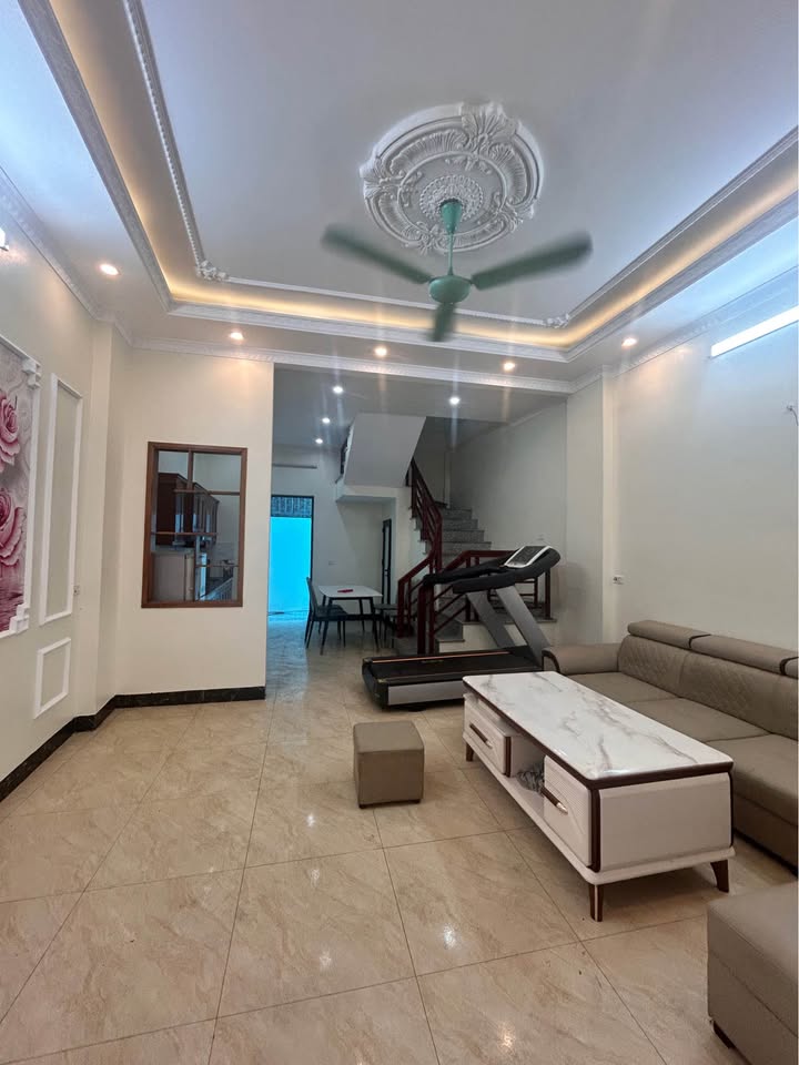 Nhà 2,5 tầng Tô Hiến Thành, 50m² giá 1.79 tỷ - Hướng Nam, tiện nghi đầy đủ!