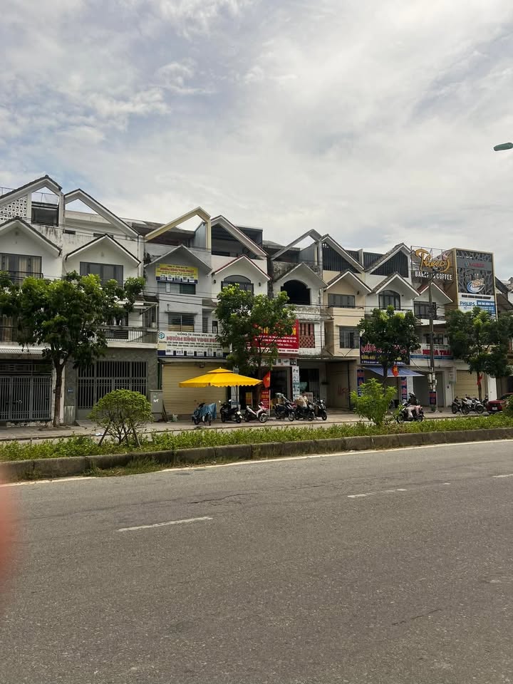 Nhà phố 4 tầng tại Phú Mỹ Thượng 126m² giá chỉ 5.3 tỷ - Cơ hội đầu tư hấp dẫn!