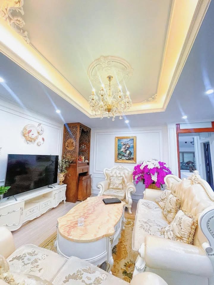 Chung cư thang máy khu 7.2ha Vĩnh Phúc 66m² giá 6 tỷ - Sổ đỏ chính chủ!