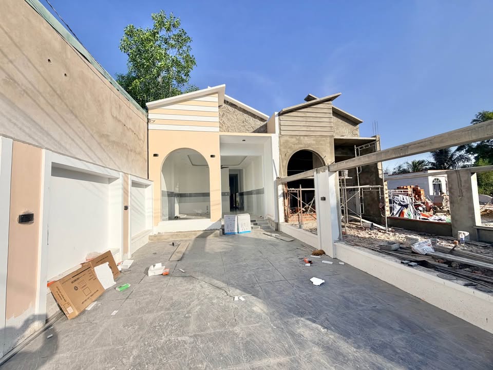 Nhà đẹp Gò Dầu Tây Ninh 165m² giá 1 tỷ - Sẵn sàng hoàn thiện!