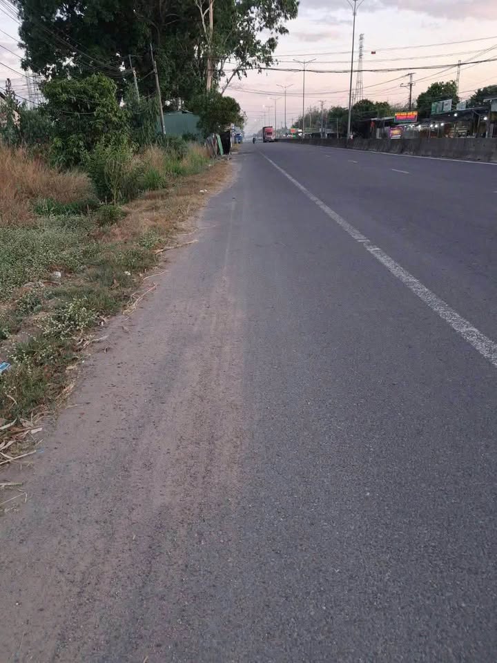 FrontHouse mặt tiền DT 784, Ninh Thạnh, Tây Ninh 42000m² - Đầu tư sinh lời ngay!