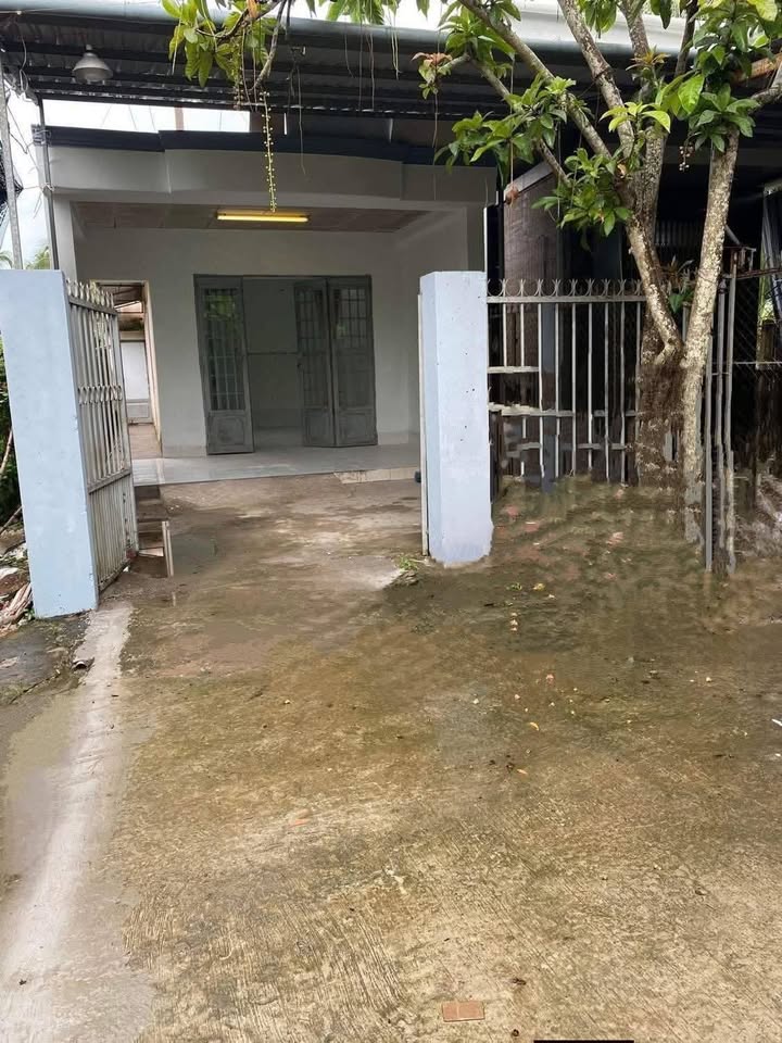 Nhà cho thuê Phường 10, Mỹ Tho 150m² - Gần Bến Xe Khách, chỉ 3 triệu/tháng!