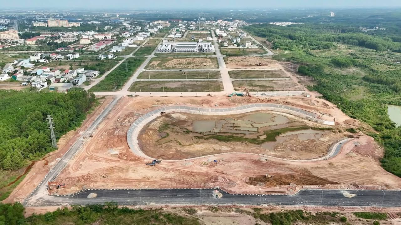 Đất nền KĐT Tân Vĩnh Đông Hà 200m² giá 1.9 tỷ - Hướng Tây view hồ tuyệt đẹp!
