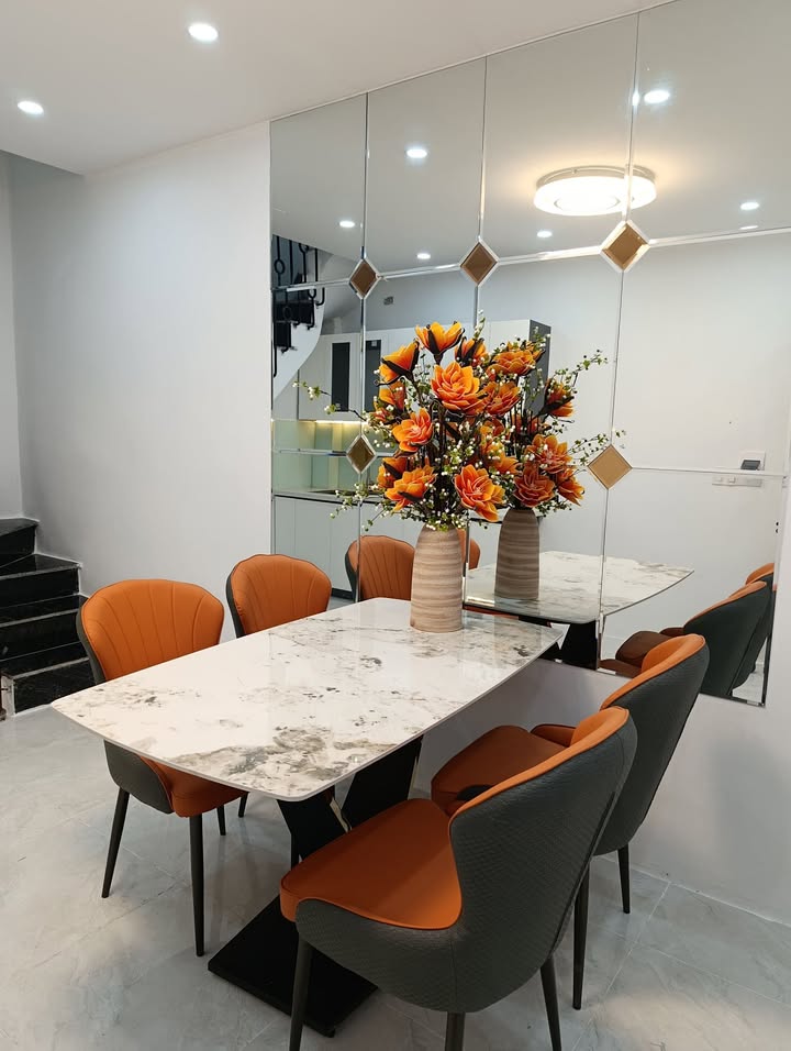 Nhà 6 tầng Khâm Thiên 32m² giá 10.15 tỷ - Thiết kế hiện đại, thang máy tiện nghi!