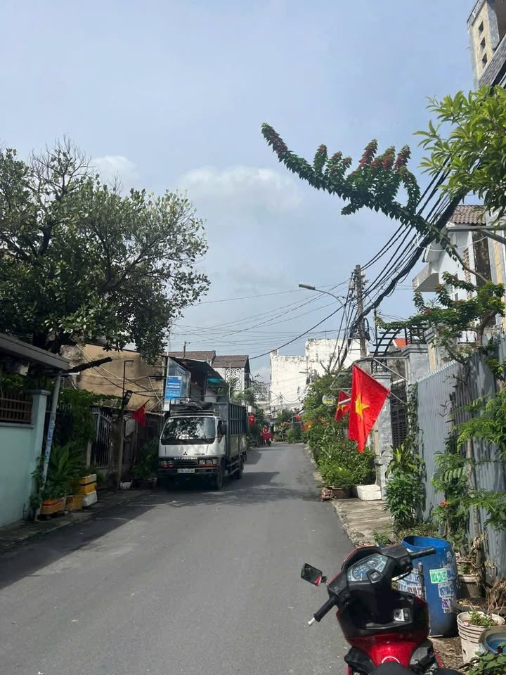 Đất khu Hồng Long Thủ Đức 56m² giá 5.86 tỷ - Sổ riêng pháp lý rõ ràng!