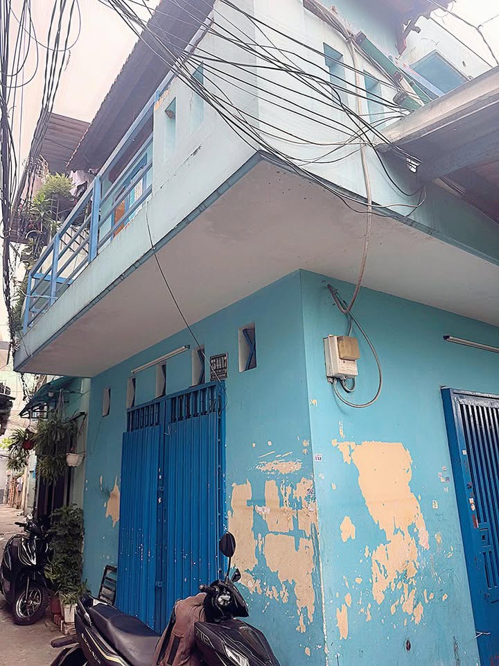 Bán nhà 21m² đường Lưu Chí Hiếu, quận Tân Phú giá 2.6 tỷ - Vị trí đắc địa gần công viên