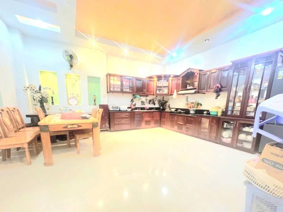 Nhà 4 Tầng Hẻm 6m Âu Cơ, Quận Tân Bình 90m² giá 12 tỷ - Sẵn sàng vào ở ngay!