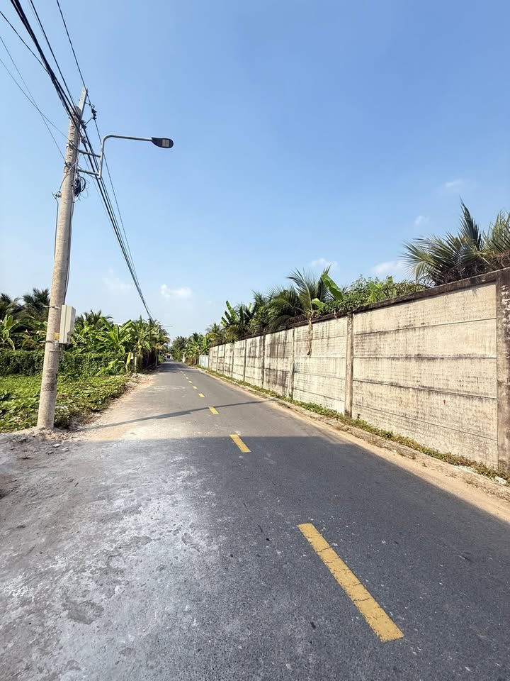 Đất nền mặt tiền Đặng Minh Nhuận, Mỹ Tho 100m² giá chỉ 2 tỷ - Cơ hội đầu tư tuyệt vời!