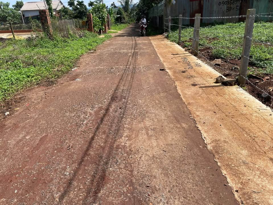 Đất nền Buôn Komleo 943m² giá 2.25 tỷ - Đầu tư tiềm năng!