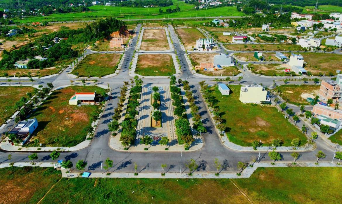 Đất nền Khu Dân Cư 577, Quảng Ngãi 100m² giá 1.4 tỷ - Đối lưng phố đi bộ