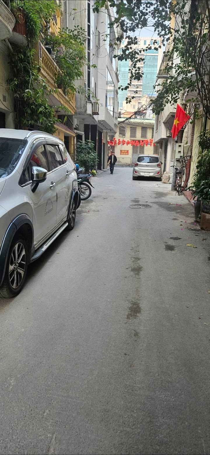 Nhà riêng Nguyễn Chí Thanh 70m² giá 18.6 tỷ - Kinh doanh thuận lợi!