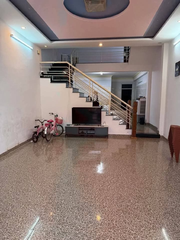 Nhà 2 tầng Khuê Mỹ, Đà Nẵng 90m² giá 6.95 tỷ - Sát bãi tắm Sơn Thủy!