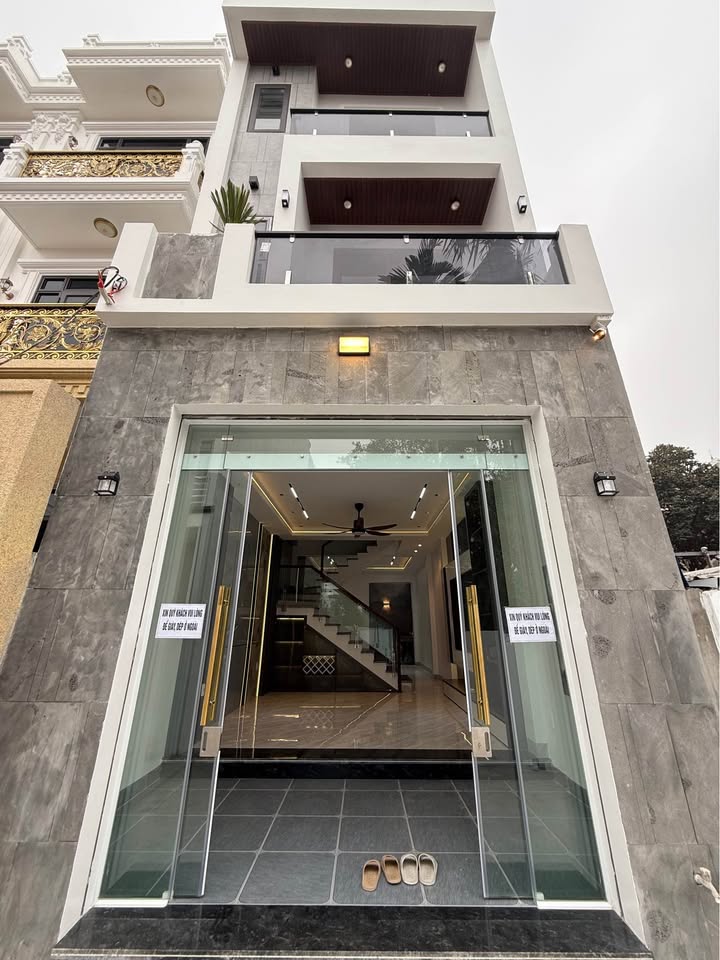 Nhà độc lập 3 tầng phường An Dương 52m² giá chỉ 2.8 tỷ - Full nội thất gần hồ Rế!