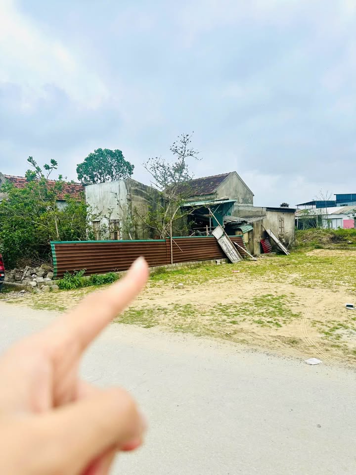 Đất nền Nghi Phong, Nghi Lộc 96.5m² giá 2.48 tỷ - Tiềm năng đầu tư cao!