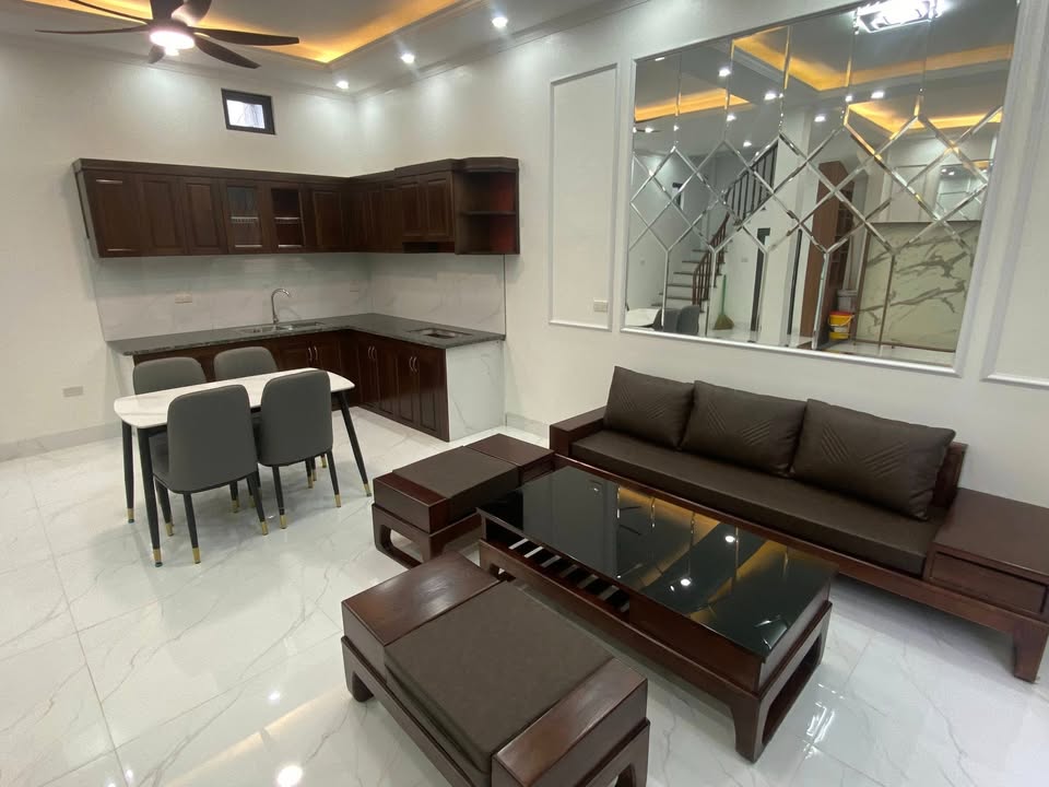 Nhà 3 tầng mới xây tại Ninh Sơn 52m² giá 3 tỷ - Đầu tư sinh lời ngay!
