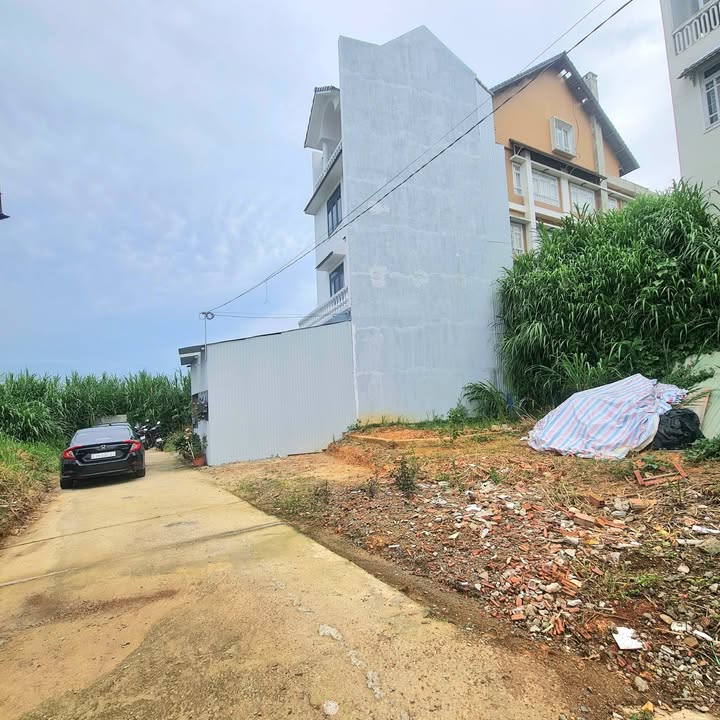 Đất xây dựng trung tâm Đà Lạt 110m² giá 3.6 tỷ - Sổ phân quyền sẵn
