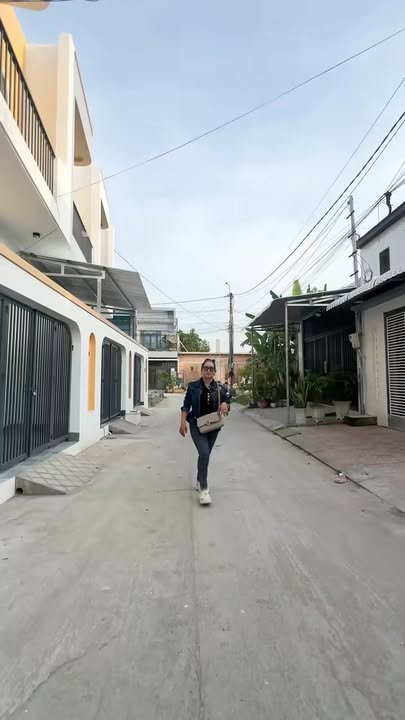 Nhà mới hoàn thiện Hồ Văn Huê Rạch Giá 100m² giá 1.7 tỷ - An ninh tốt, tiện nghi đầy đủ!